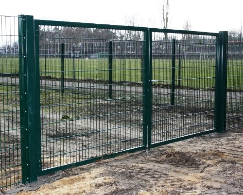Hochwertiges, 2-flügeliges Tor / Grün beschichtet / Tor-Einbau-Breite